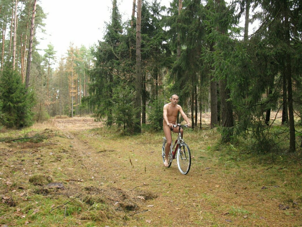 Nago Na Rowerze. - strona 17 - Ogólnie o naturyzmie - Forum NNS